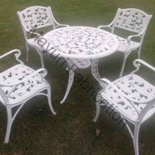 Cast Chair & Table Set | PVD -SS